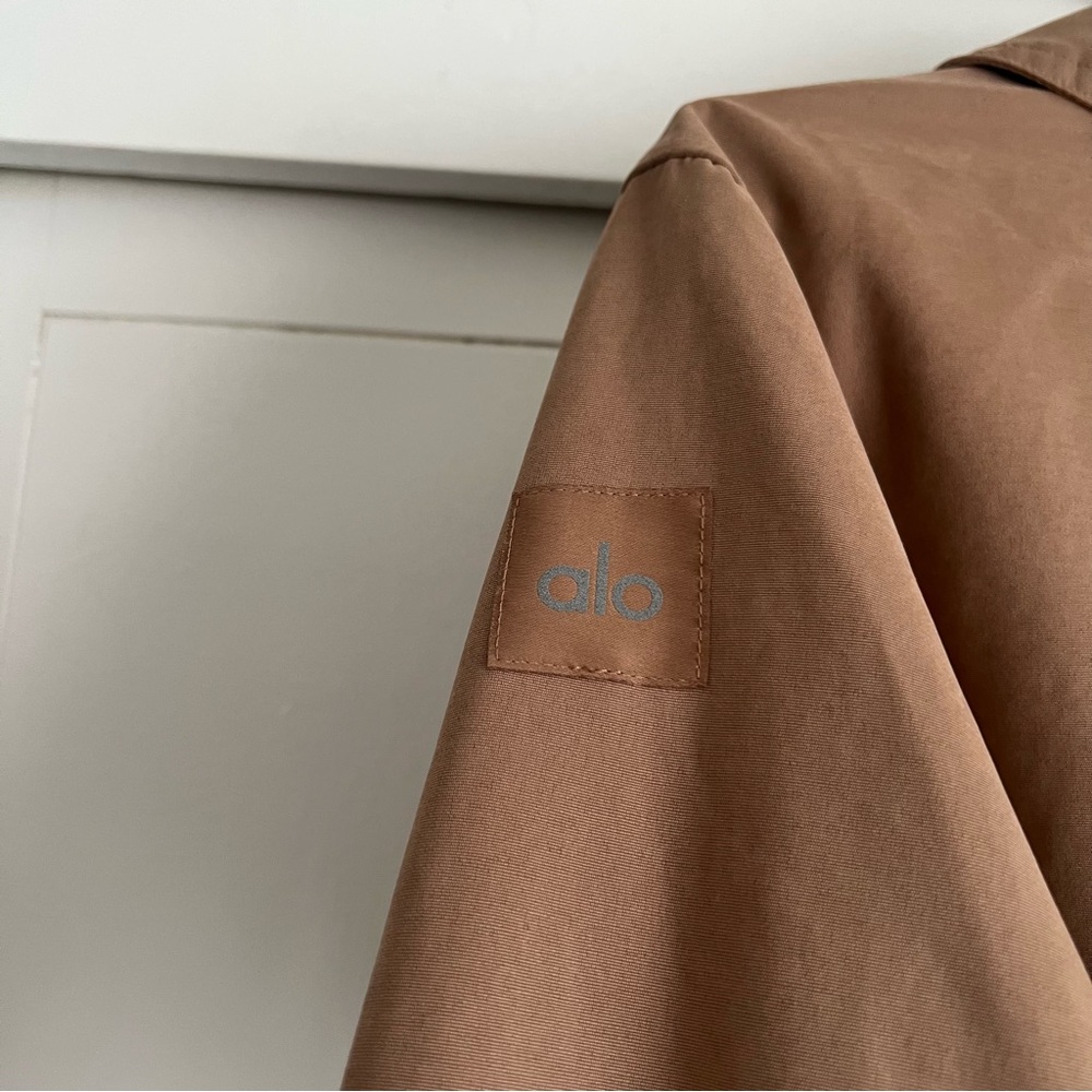 Alo Yoga Pristine Trench Coat - Toasted Almond - Picture 6 of 8
